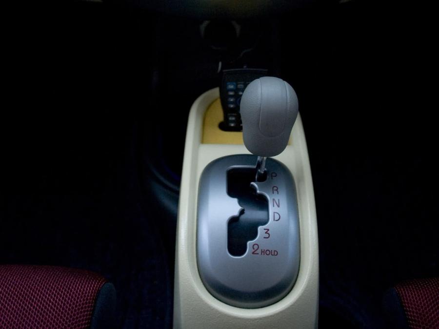  Mitsubishi FEAST i Minicar 2006 года  (фото 9 из 25)